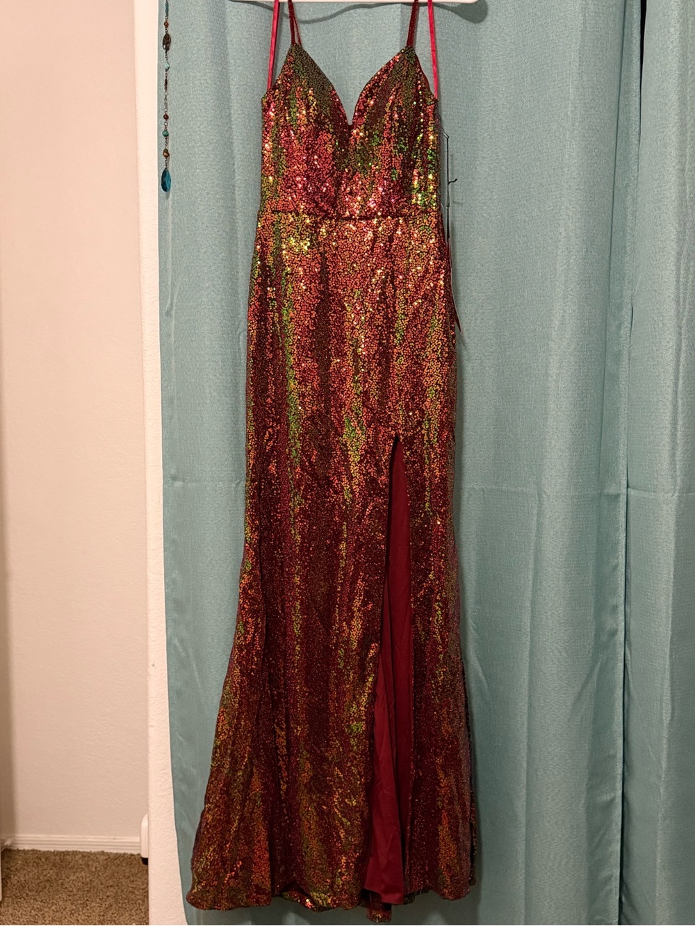 Red Iridescent Sequin Formal Gown Deep V-Neck Size 5 by City Triangles NWT - Picture 5 of 13